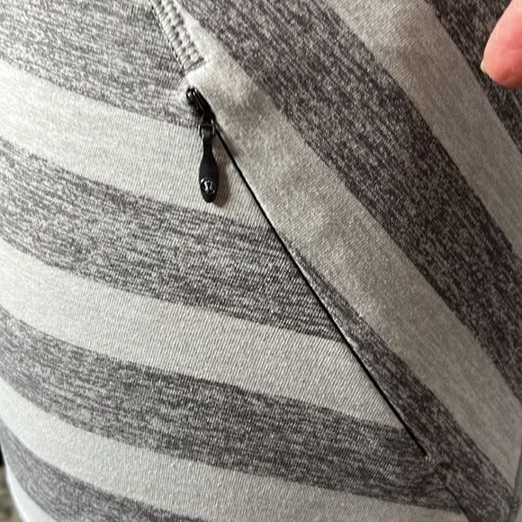 Lululemon Race Your Pace 1/2 Zip Marshmallow Stripe Heathered Slate Size 4 - Picture 12 of 14